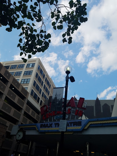 Movie Theater «Regal Cinemas New Roc 18 IMAX & RPX», reviews and photos, 33 Lecount Pl, New Rochelle, NY 10801, USA