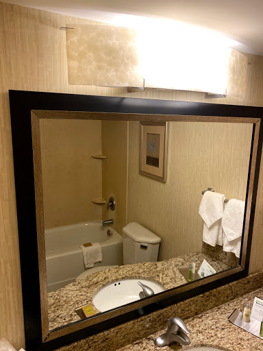 Hotel «DoubleTree by Hilton Hotel Tinton Falls - Eatontown», reviews and photos, 700 Hope Rd, Eatontown, NJ 07724, USA