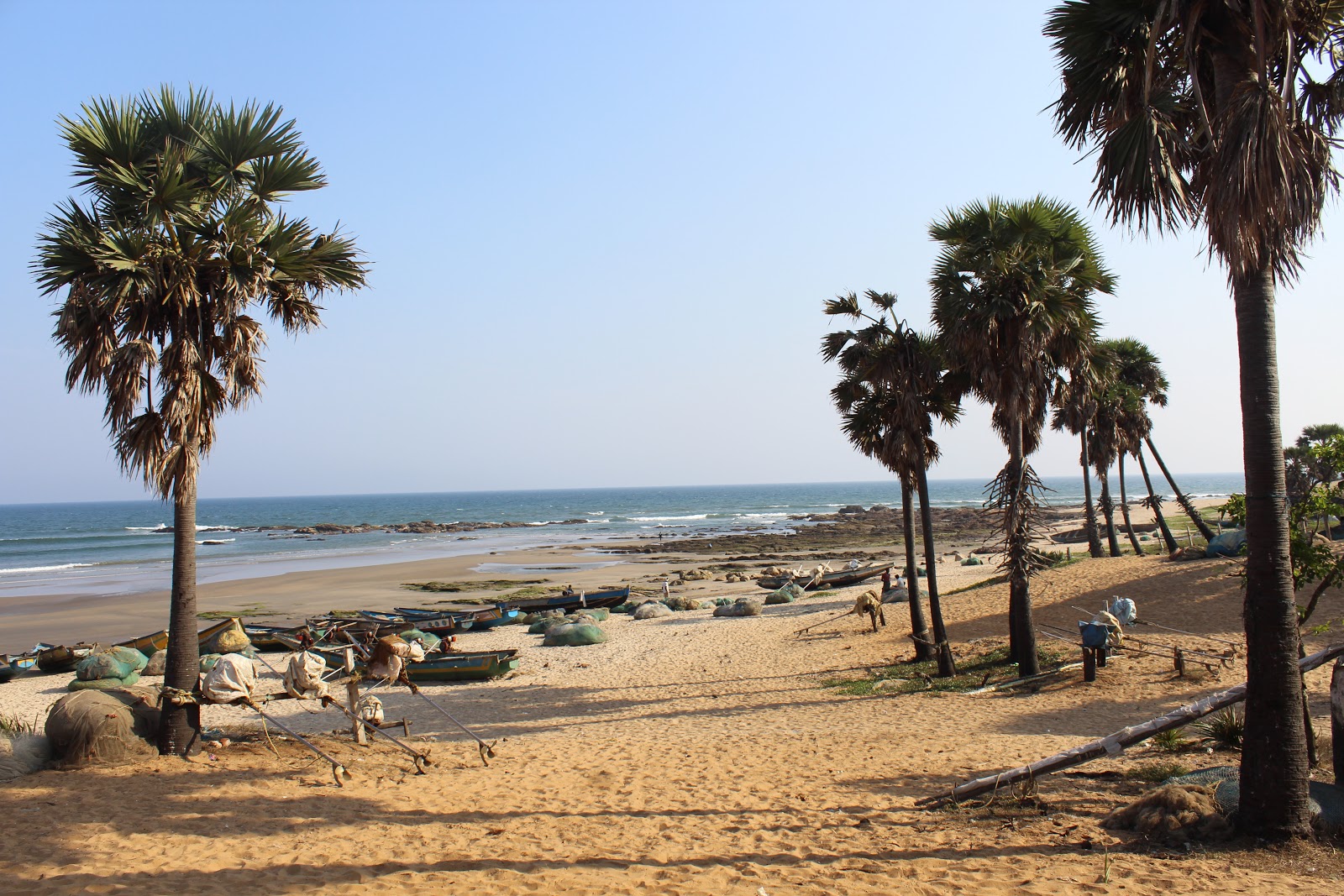 Fotografija Mutyalammapalem Beach z srednje stopnjo čistoče