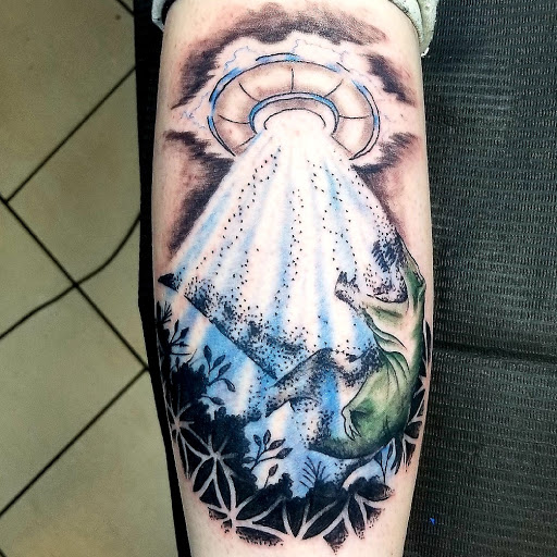 Tattoo Shop «Illuminati Tattoo Parlor», reviews and photos, 10214 SE Mill Plain Blvd Suite B, Vancouver, WA 98664, USA