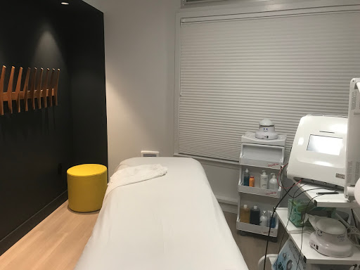 Skin Care Clinic «Sofia Skin Care & Electrolysis Clinic», reviews and photos, 3548 22nd St, San Francisco, CA 94114, USA