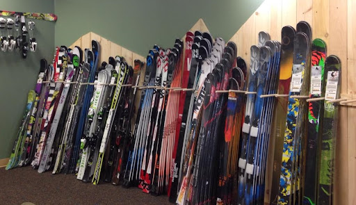 Ski Shop «Mountain Dogs Ski & Sport», reviews and photos, 12 Plaistow Rd, Plaistow, NH 03865, USA
