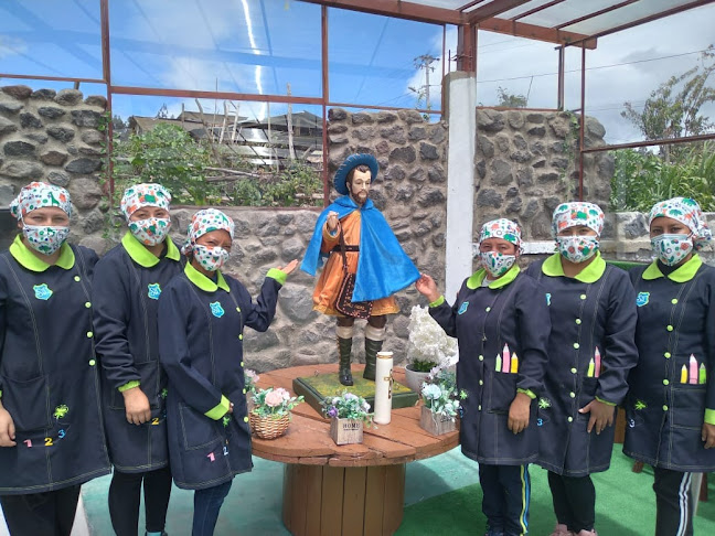 Opiniones de ESCUELA DE EDUCACIÓN BÁSICA "SAN ISIDRO LABRADOR" en Ambato - Escuela