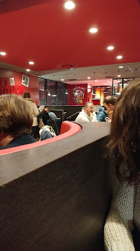 Atmosphère du Restaurant KFC Douai Sin le Noble à Lambres-Lez-Douai - n°13