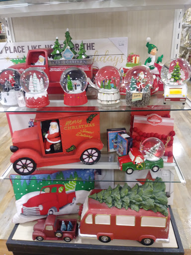 Department Store «HomeGoods», reviews and photos, 11100 W Burleigh St #140, Wauwatosa, WI 53222, USA