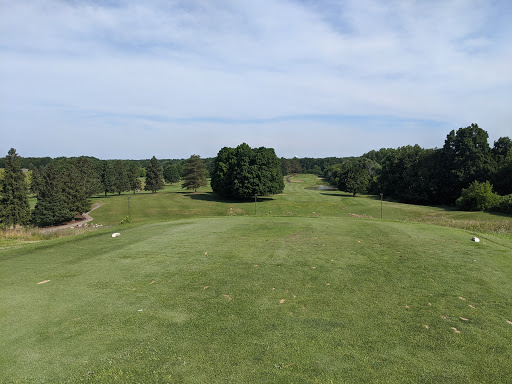 Golf Course «Chemung Hills Golf Club & Banquet Center», reviews and photos, 3125 Golf Club Rd, Howell, MI 48843, USA