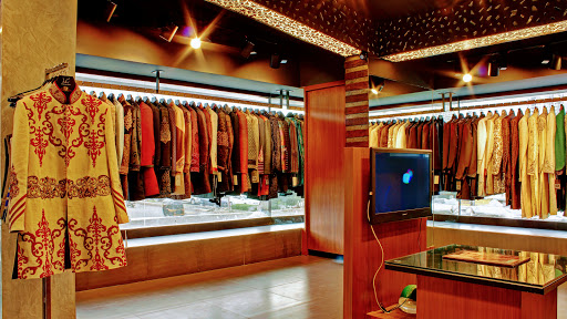 Dawood Khan Tailors and Clothiers