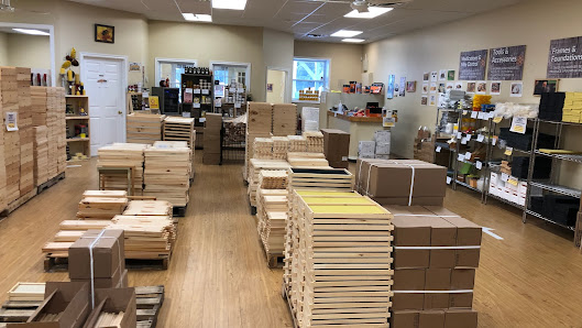 Maritime Bee & Agriculture Supplies 60 Maple Ave Unit 2, Sussex, NB E4E 2N5, Canada