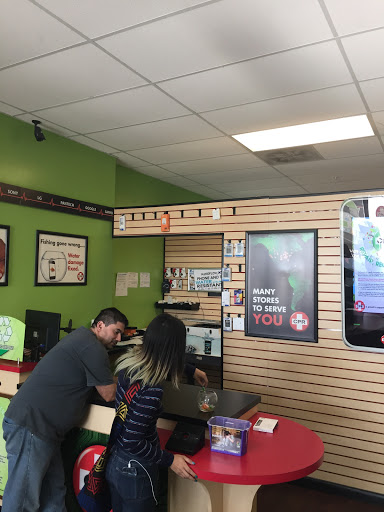 Electronics Repair Shop «CPR Cell Phone Repair Davie», reviews and photos, 5810 S University Dr #113, Davie, FL 33328, USA