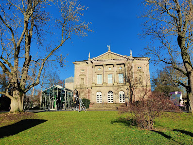 Deutsches Theater in Göttingen GmbH Theaterpl. 11, 37073 Göttingen, Deutschland