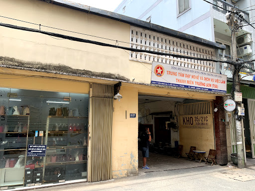 Hàng Hiệu Sales