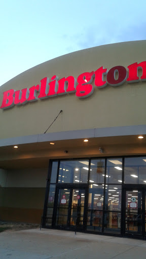 Outlet Mall «St. Louis Outlet Mall», reviews and photos, 5555 St.Louis Mills Blvd, Hazelwood, MO 63042, USA