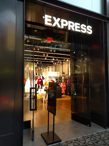 Clothing Store «Express», reviews and photos, 8700 NE Vancouver Mall Dr, Vancouver, WA 98662, USA