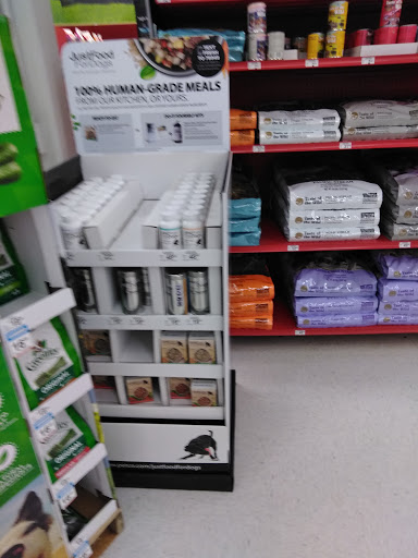 Pet Supply Store «Petco Animal Supplies», reviews and photos, 1220 Commons Cir, Plover, WI 54467, USA