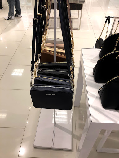 Fashion Accessories Store «Michael Kors», reviews and photos, 20-A Killingworth Turnpike #430, Clinton, CT 06413, USA