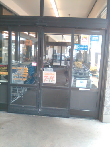 Grocery Store «Food Lion», reviews and photos, 125 Stuart Rd NE, Cleveland, TN 37312, USA