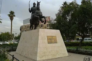 Statue of Antara bin Shadad image