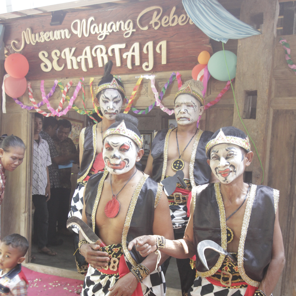 Museum Wayang Beber Sekartaji (Sanggar Bhuana Alit)
