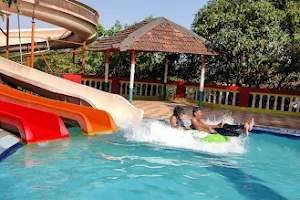 Laura resort & waterpark , D'souza Resort/Farmhouse Titwala image