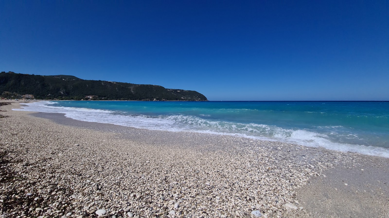 Foto von Agios Ioannis Beach - beliebter Ort unter Entspannungskennern