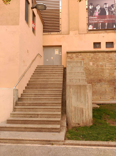 Associació de Circ La Crica - Muralla de Sant Domènec, 1, 08241 Manresa, Barcelona, Spain