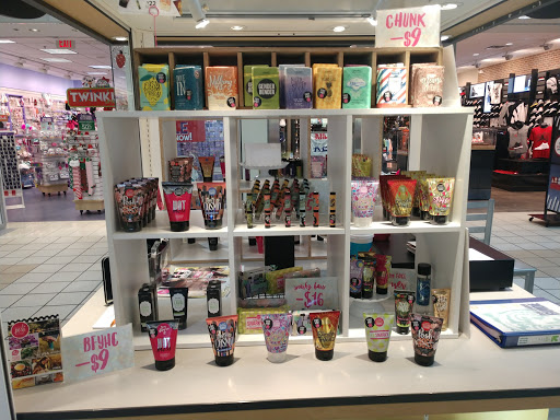 Shopping Mall «Muncie Mall», reviews and photos, 3501 N Granville Ave, Muncie, IN 47303, USA