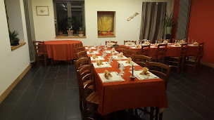 Photo n°2 de Restaurant Le Carlades à Saint-Étienne-de-Carlat ()