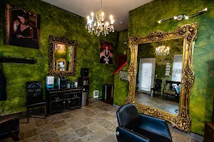 Ismalss Hair Boutique by Ismael Alvarez image