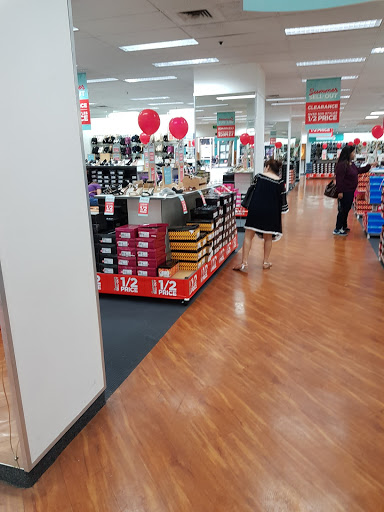 Stores to buy comfortable women's shoes Auckland