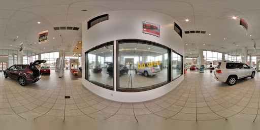 Toyota Dealer «Lithia Toyota of Springfield», reviews and photos, 163 S 9th St, Springfield, OR 97477, USA