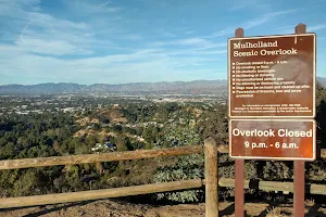 Mulholland Scenic Overlook image