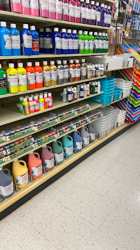 Craft Store «Hobby Lobby», reviews and photos, 2102 N Neil St Suite 2, Champaign, IL 61820, USA