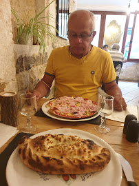 Pizza du Restaurant italien La Dolce Vita Restaurant/Pizzeria et son distributeur 24h/24 à Saint-Georges-d'Oléron - n°5