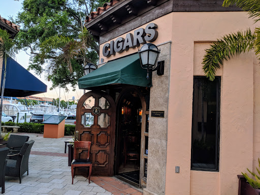 Tobacco Shop «Angry Moon Cigar Bar», reviews and photos, 2401 PGA Boulevard, Palm Beach Gardens, FL 33410, USA