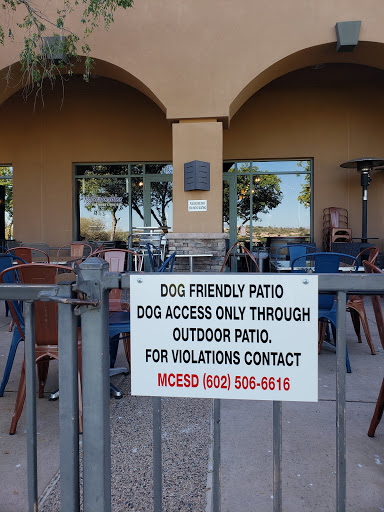 Bar «Grapeables Wine Bar & Lounge», reviews and photos, 12645 N Saguaro Blvd # 9, Fountain Hills, AZ 85268, USA