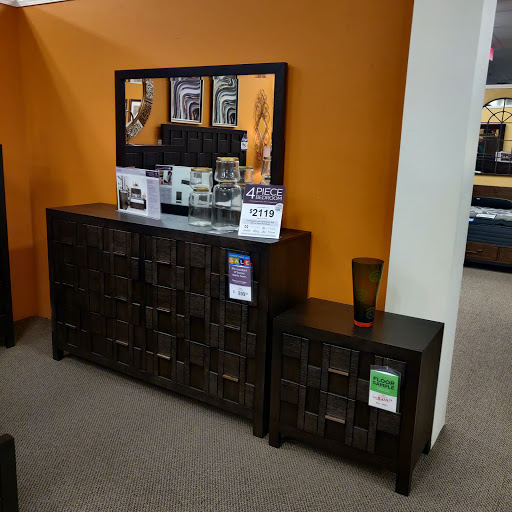 Furniture Store «Raymour & Flanigan Furniture and Mattress Store», reviews and photos, 3035 Cropsey Ave, Brooklyn, NY 11224, USA