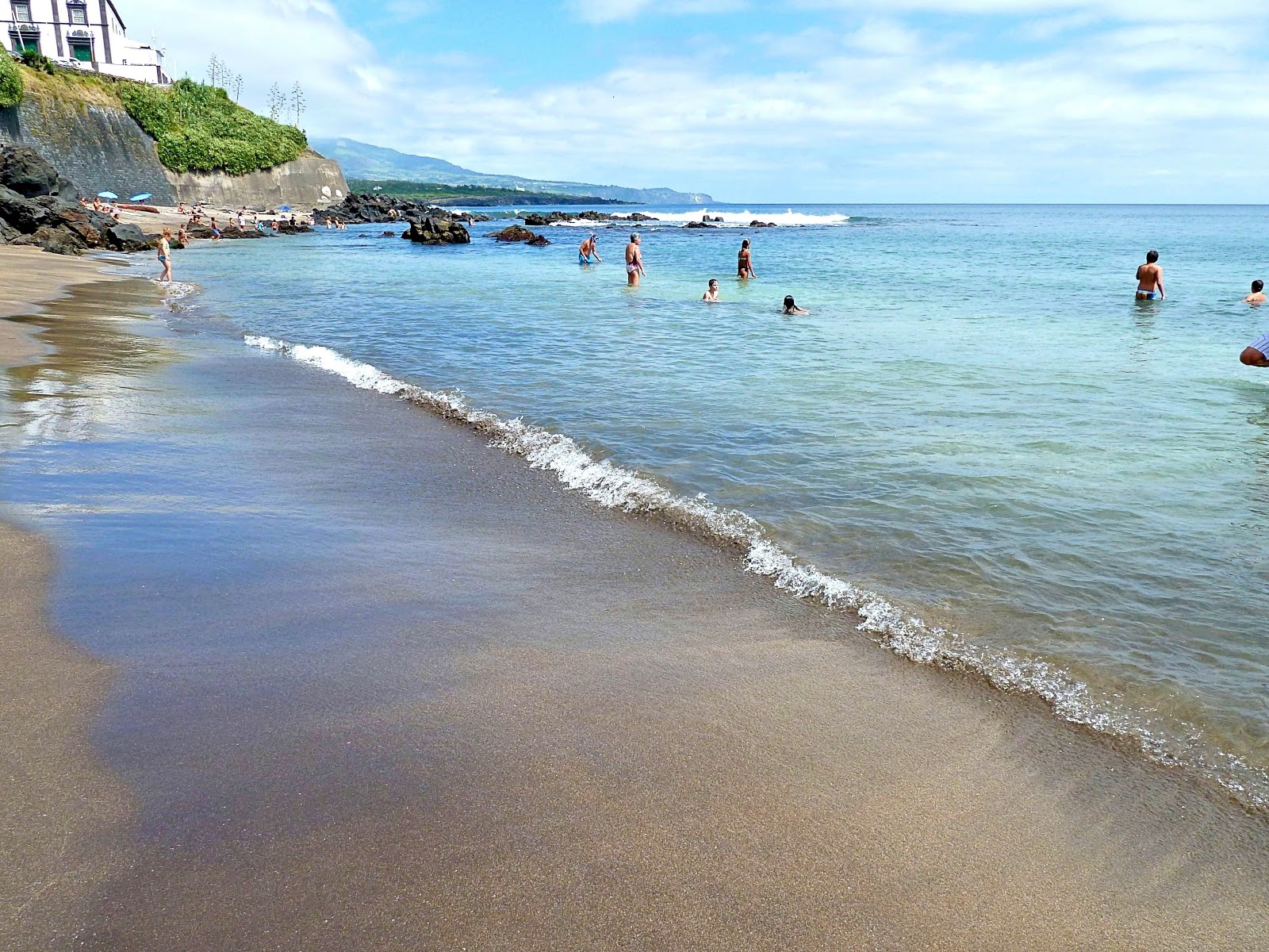 Praia de Sao Roque'in fotoğrafı düz bir kıyı şeridi ile birlikte