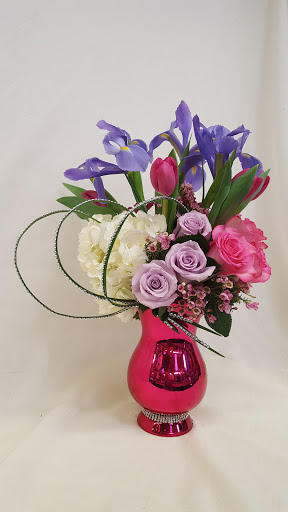 Florist «Foti Flowers At Yuess Gardens», reviews and photos, 406 3rd St, Newburgh, NY 12550, USA