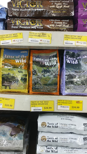 Pet Supply Store «Detroit K9 Pet Supply Fenkell», reviews and photos, 18362 Fenkell Ave, Detroit, MI 48223, USA