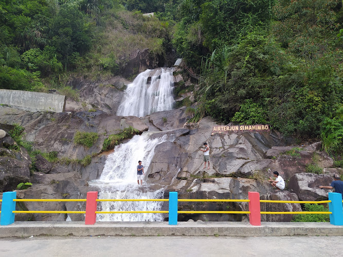 Simanimbo Waterfall