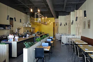 Bistro Isakaya image