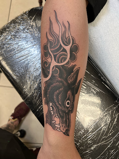 Tattoo Shop «Rise Above Tattoo», reviews and photos, 1009 N Mills Ave, Orlando, FL 32803, USA