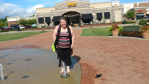 Movie Theater «Regal Cinemas Streets of Indian Lake 16 & IMAX», reviews and photos, 300 Indian Lake Blvd, Hendersonville, TN 37075, USA