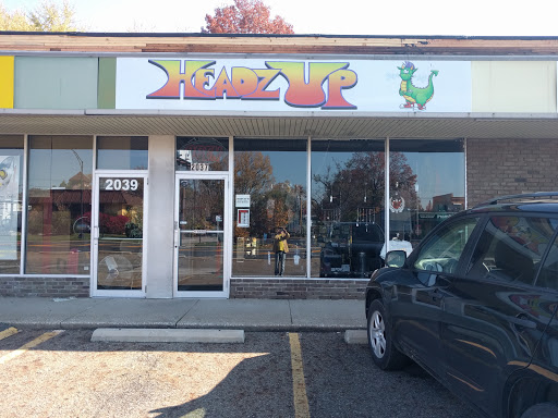 Headz Up LLC, 2037 State Rd, Cuyahoga Falls, OH 44223, USA, 