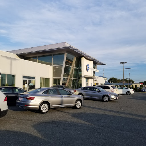 Volkswagen Dealer «Antwerpen Volkswagen», reviews and photos, 8065 Ritchie Hwy, Pasadena, MD 21122, USA