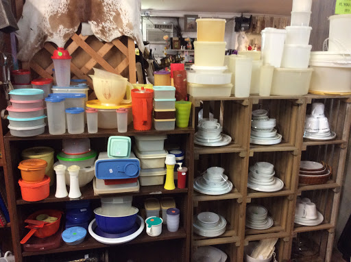 Antique Store «Levee Street Market Place», reviews and photos, 1001 Levee St, Vicksburg, MS 39183, USA