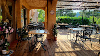 Atmosphère du Restaurant La Garrigue à Sainte-Croix-du-Verdon - n°8
