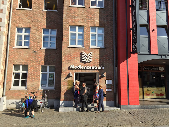 Beoordelingen van Media center in Eupen - School