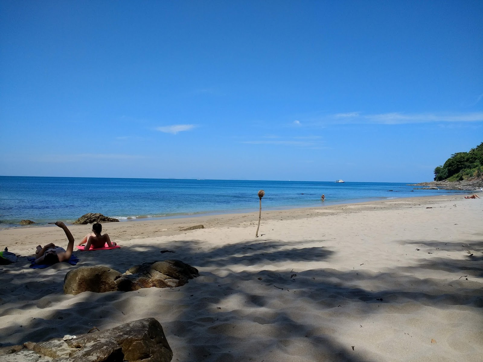 Foto van Nui Beach gelegen in een natuurlijk gebied