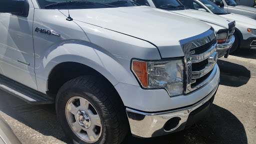 Used Car Dealer «PDX Used Cars», reviews and photos, 1475 SE Tualatin Valley Hwy, Hillsboro, OR 97123, USA